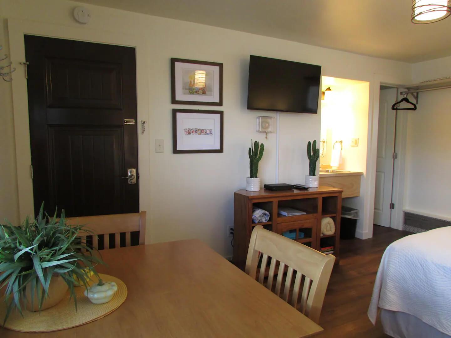 Superior Bay Boutique Motel - Unit #1 - Image# 1