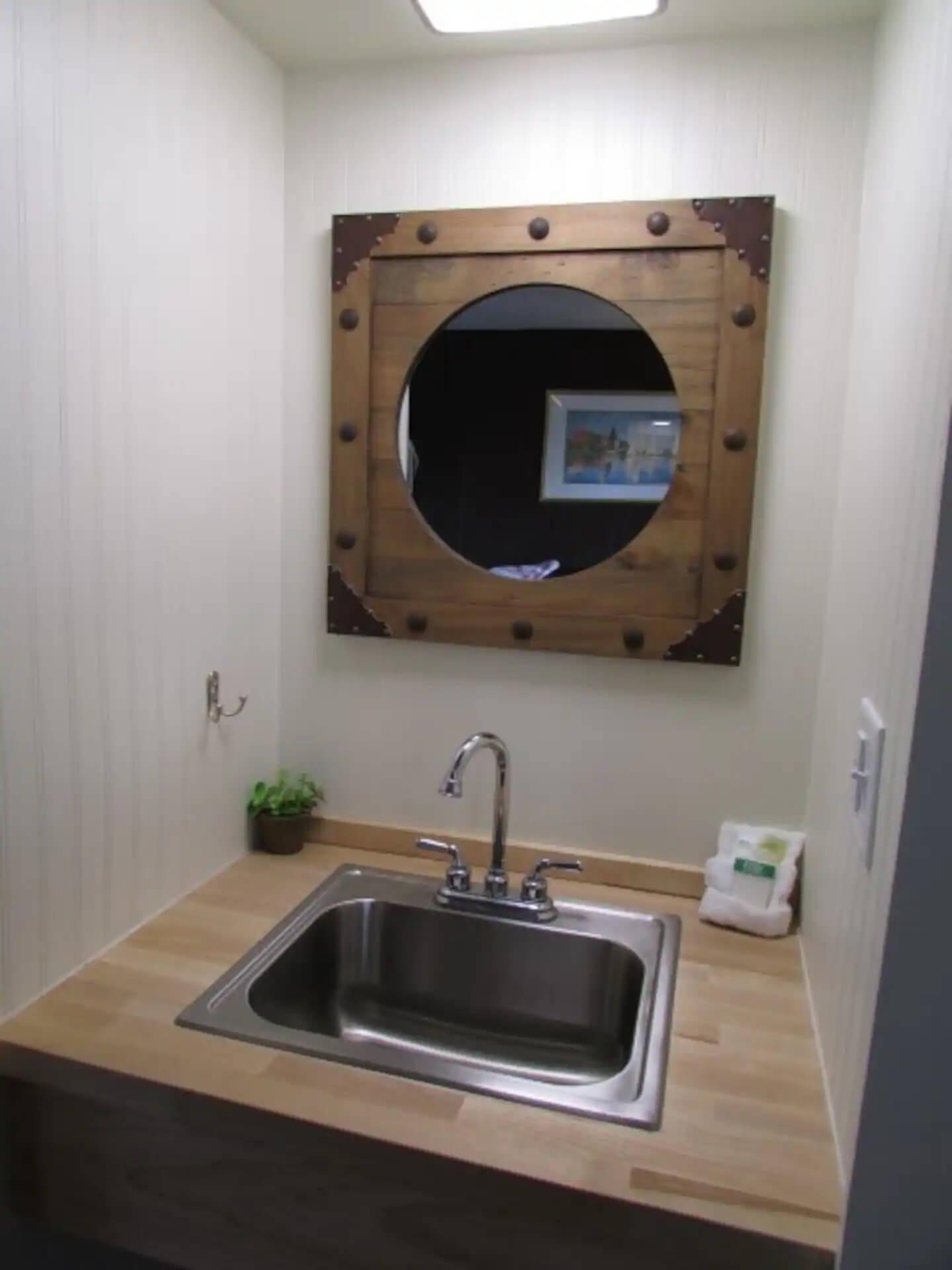 Superior Bay Boutique Motel - Unit #10 - Image# 1