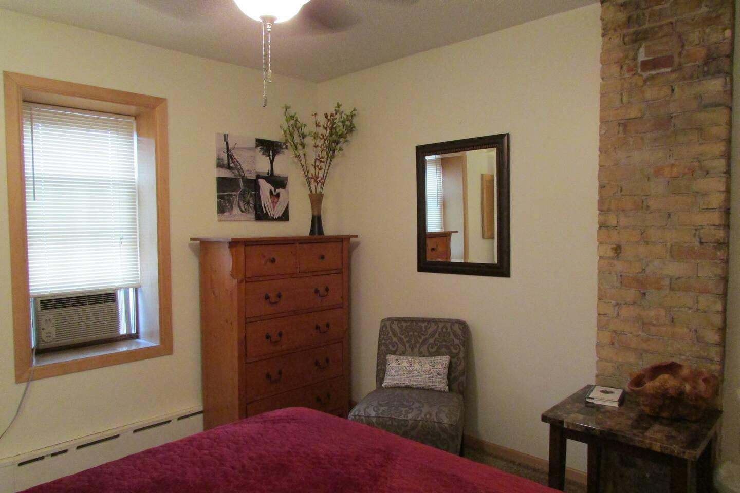 Effie Building - Unit D - Image# 1