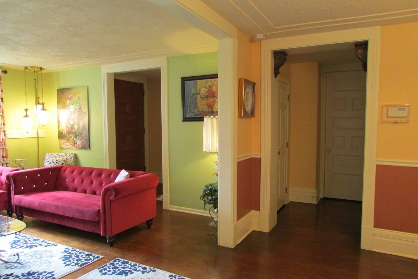 The Queen Anne #1 - Image# 1