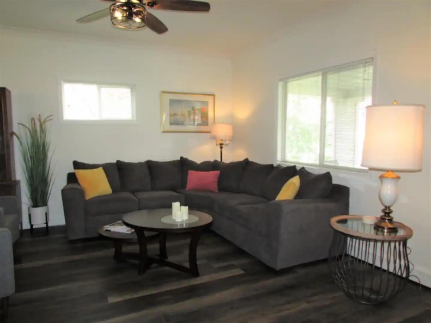 Campus Cottage - Image# 1