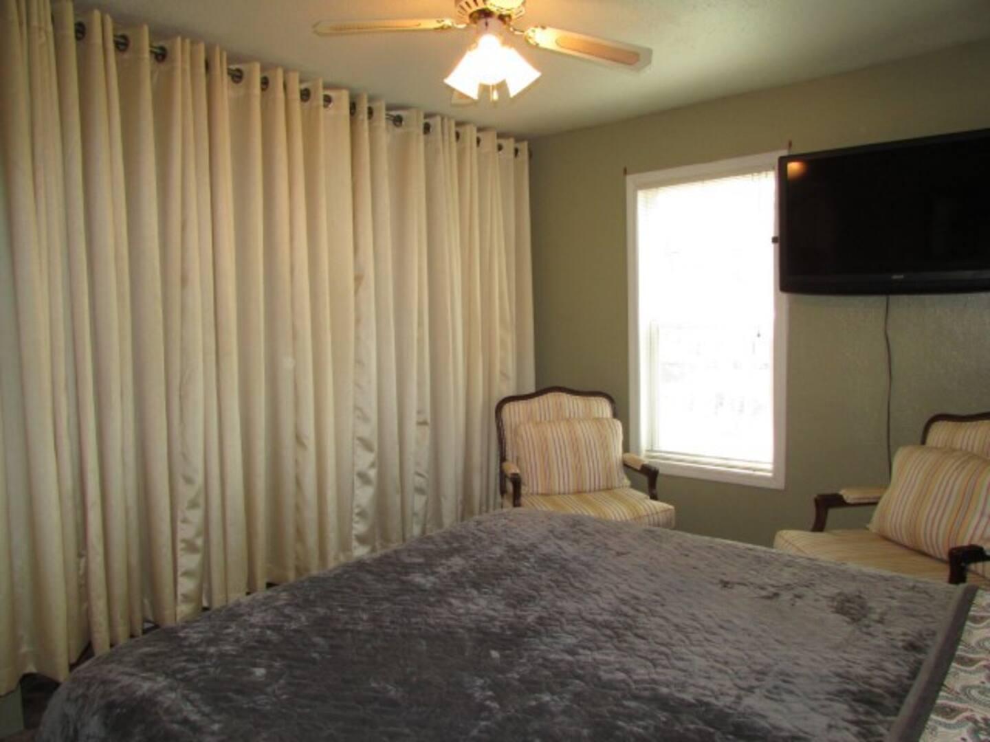 Campus Cottage - Image# 1