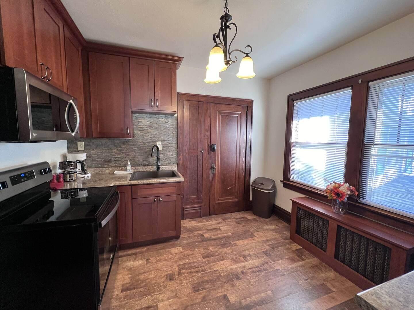 Holly Grand (Upper Level) - Image# 1