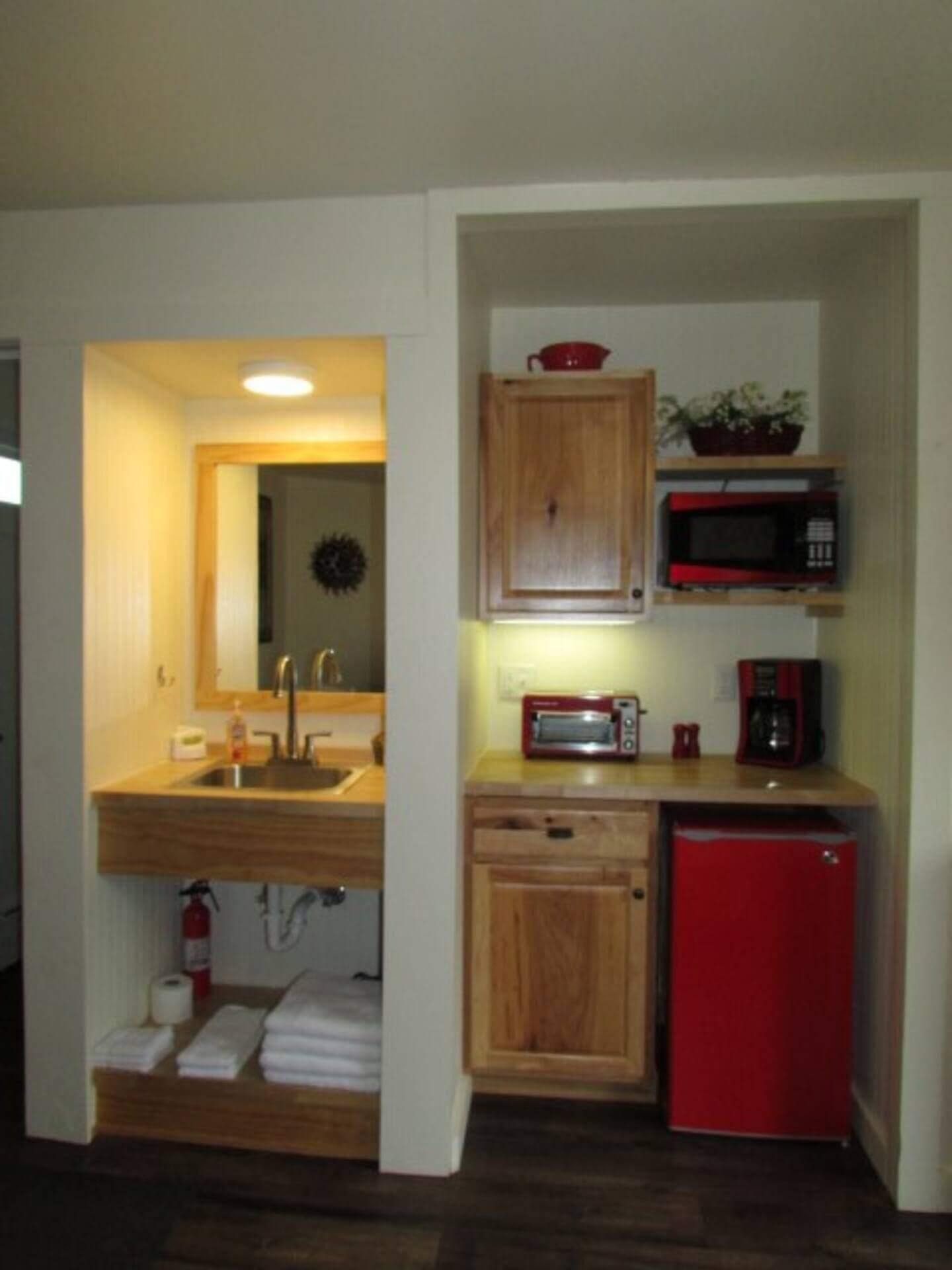 Superior Bay Boutique Motel - Unit #7 - Image# 1