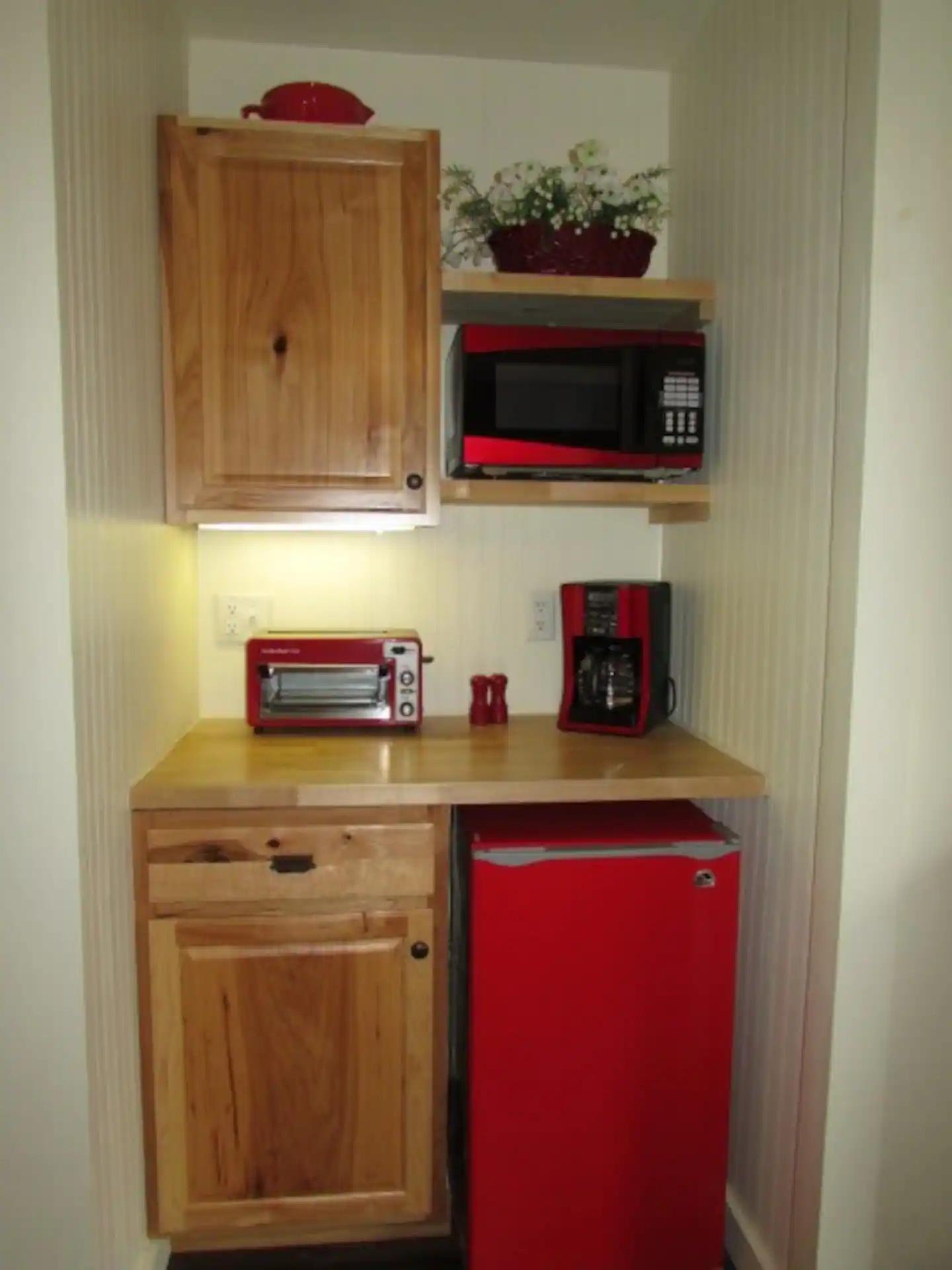 Superior Bay Boutique Motel - Unit #7 - Image# 1
