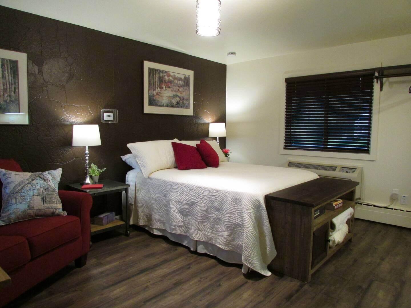 Superior Bay Boutique Motel - Unit #8 - Image# 1