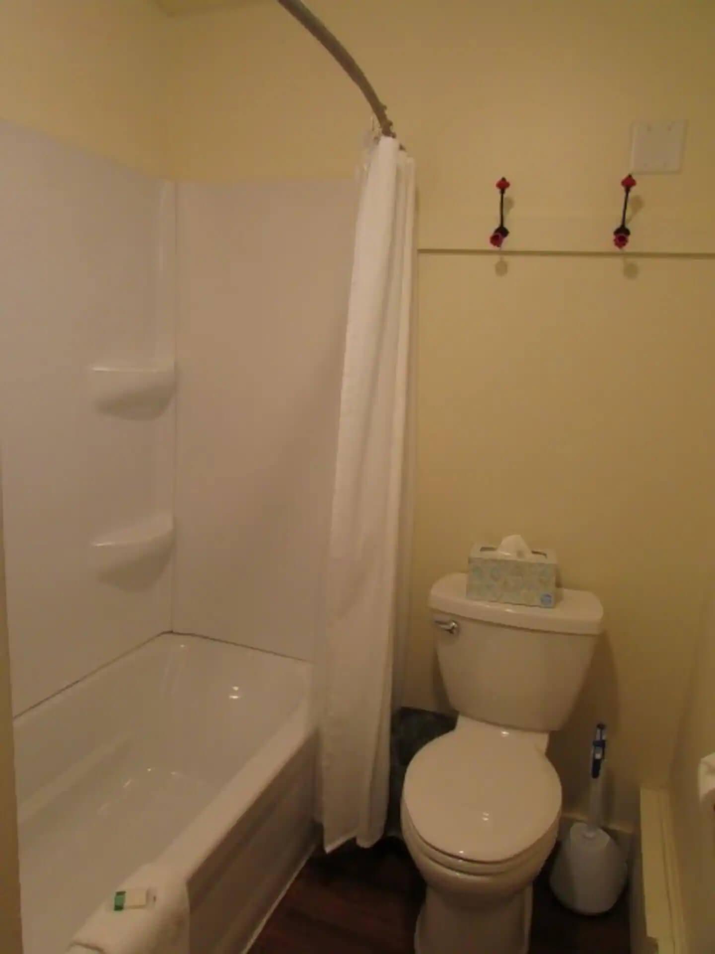 Superior Bay Boutique Motel - Unit #9 - Image# 1